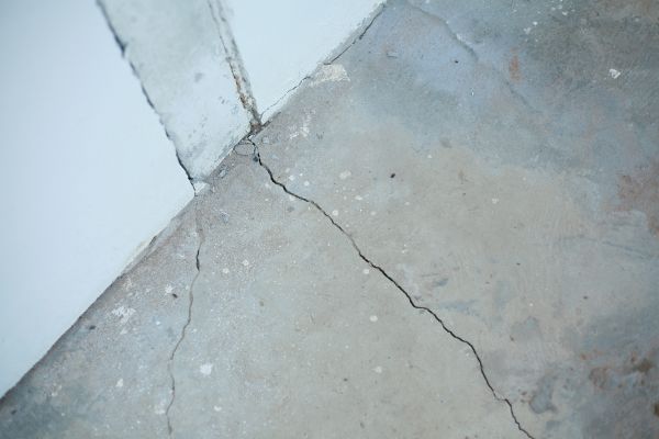 Garage Crack Repair in Vacaville